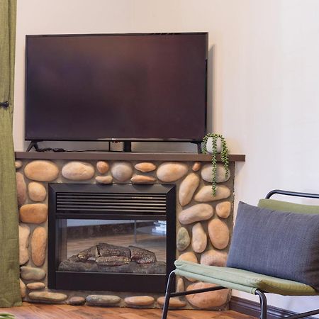 Grassihaus Mountain Getaway Apartment แคนมอร์ ภายนอก รูปภาพ