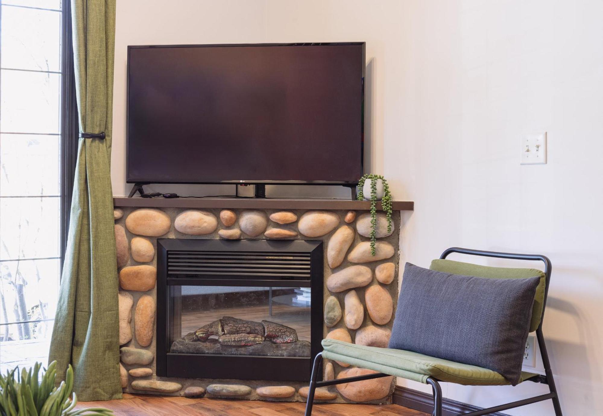 Grassihaus Mountain Getaway Apartment แคนมอร์ ภายนอก รูปภาพ