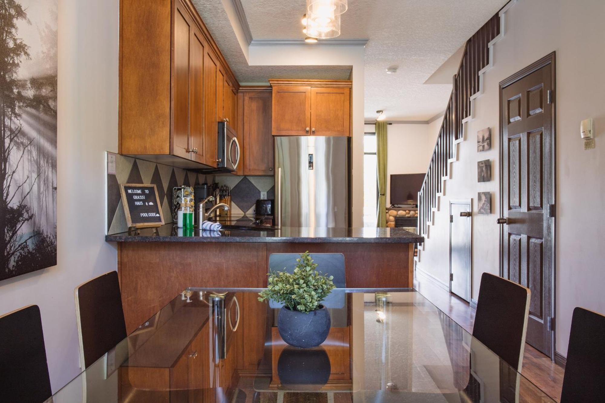 Grassihaus Mountain Getaway Apartment แคนมอร์ ภายนอก รูปภาพ